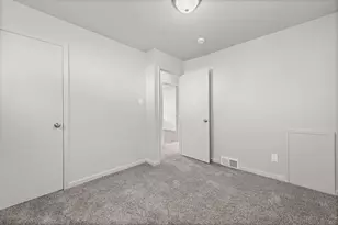 2478 River Dr, Lincoln Park, MI 48146 - Photo 14