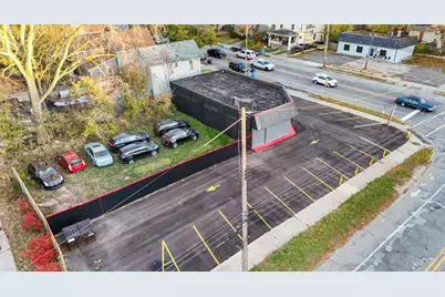 226 W CÃ©sar E. ChÃ¡vez Avenue, Lansing, MI 48906 - Photo 2