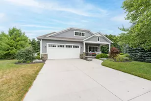 341 Parkside Ln, Douglas, MI 49406 - Photo 1