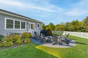 341 Parkside Ln, Douglas, MI 49406 - Photo 8