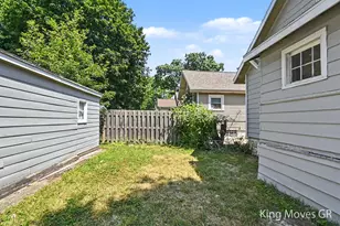 536 Shepard St, Lansing, MI 48912 - Photo 22