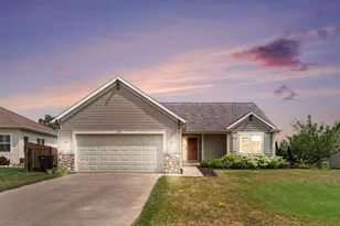 3476 Lindsey Ln, Zeeland, MI 49464 - Photo 2