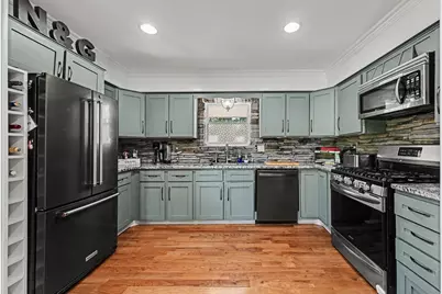 1560 Chanticlair Circle, Wixom, MI 48393 - Photo 10