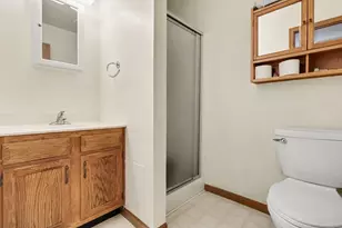 21321 Clear Lake Ave, Battle Creek, MI 49014 - Photo 12