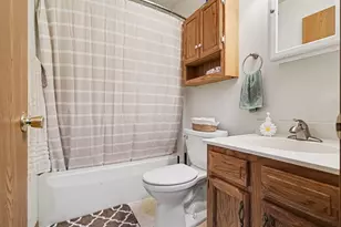 21321 Clear Lake Ave, Battle Creek, MI 49014 - Photo 14