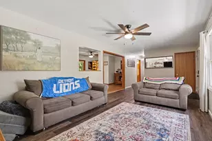 21321 Clear Lake Ave, Battle Creek, MI 49014 - Photo 4