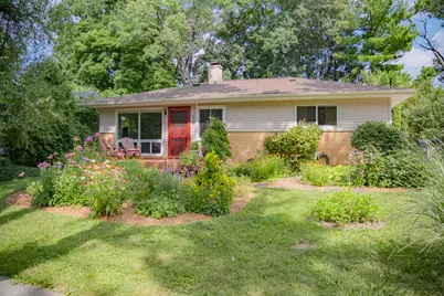 2104 S Circle Drive, Ann Arbor, MI 48103 - Photo 2