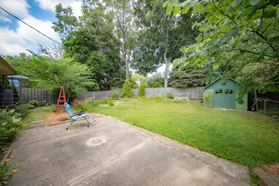 2104 S Circle Drive, Ann Arbor, MI 48103 - Photo 36