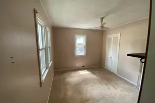 924 N Church St, Hastings, MI 49058 - Photo 4