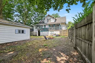 216 E Danaher St, Ludington, MI 49431 - Photo 30