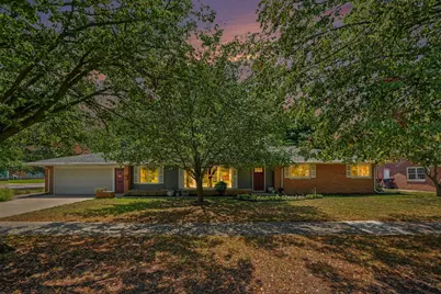 294 W 30th Street, Holland, MI 49423 - Photo 2