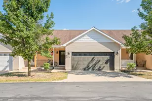 816 Tioga Park Dr, Big Rapids, MI 49307 - Photo 2