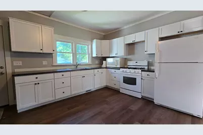630 N Main Street, Bellevue, MI 49021 - Photo 8