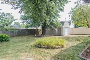 1805 Golfview Ave, Kalamazoo, MI 49001 - Photo 36