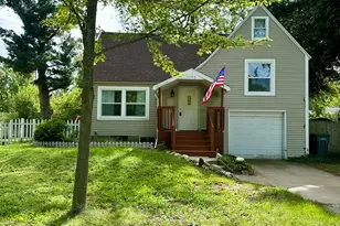 1095 Roosevelt Ct, Muskegon, MI 49441 - Photo 1