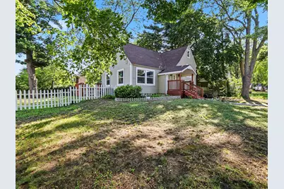 1095 Roosevelt Court, Muskegon, MI 49441 - Photo 4