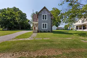 211 W Maple St, Camden, MI 49232 - Photo 32