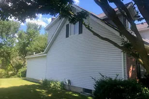 445 Mansfield Dr, Lapeer, MI 48446 - Photo 4