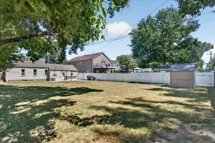 21824 S Elizabeth Street E, Saint Clair Shores, MI 48080 - Photo 32