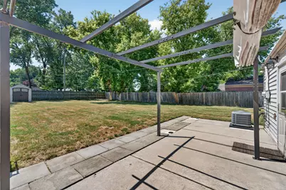 21824 S Elizabeth Street E, Saint Clair Shores, MI 48080 - Photo 30