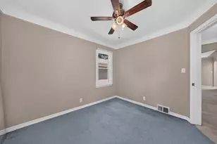 21824 S Elizabeth Street E, Saint Clair Shores, MI 48080 - Photo 20