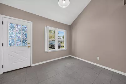 21824 S Elizabeth Street E, Saint Clair Shores, MI 48080 - Photo 16