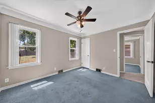 21824 S Elizabeth Street E, Saint Clair Shores, MI 48080 - Photo 22