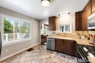 15287 Krueger St, Spring Lake, MI 49456 - Photo 8