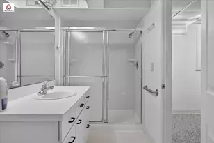 1431 Provincial Dr, Troy, MI 48084 - Photo 26
