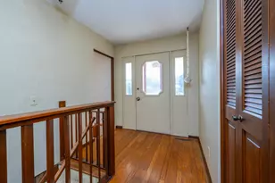 4334 Laurel Dr, Saint Joseph, MI 49085 - Photo 4