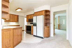 8433 Newells Ln, Portage, MI 49002 - Photo 12