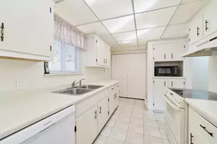 8807 Lake Park Dr, Onekama, MI 49675 - Photo 6