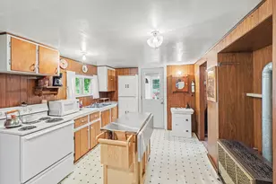 12577 N Mundy Ave, Bitely, MI 49309 - Photo 16