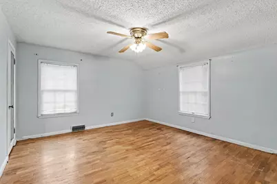 336 Paw Paw Avenue, Watervliet, MI 49098 - Photo 8