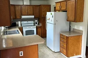 4289 Arrow Wood Curve, Benton Harbor, MI 49022 - Photo 10