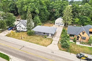 1914 Lake Ave, Muskegon, MI 49445 - Photo 6