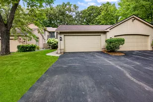 1189 Glenpointe Ct, Bloomfield Hills, MI 48304 - Photo 42