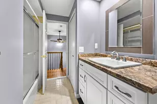 1189 Glenpointe Ct, Bloomfield Hills, MI 48304 - Photo 26