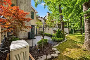 1189 Glenpointe Ct, Bloomfield Hills, MI 48304 - Photo 36