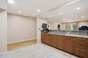 2189 Clinton View Cir, Rochester Hills, MI 48309 - Photo 52