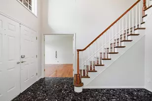 2189 Clinton View Cir, Rochester Hills, MI 48309 - Photo 8