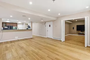 2189 Clinton View Cir, Rochester Hills, MI 48309 - Photo 54