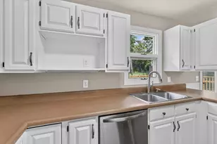4950 Sparrow Ave, Kalamazoo, MI 49004 - Photo 8
