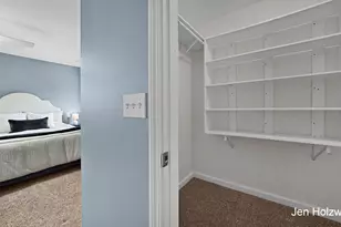 122 E Kent St, Grand Ledge, MI 48837 - Photo 24