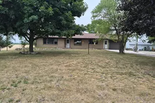 4991 E 128th St, Grant, MI 49327 - Photo 2