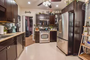 118 Budlong St, Hillsdale, MI 49242 - Photo 8