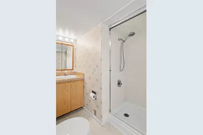2901 Hartline Drive, Rochester Hills, MI 48309 - Photo 18