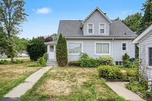 2901 Hartline Dr, Rochester Hills, MI 48309 - Photo 2