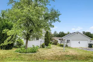 2901 Hartline Dr, Rochester Hills, MI 48309 - Photo 24
