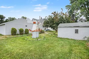 2901 Hartline Dr, Rochester Hills, MI 48309 - Photo 28